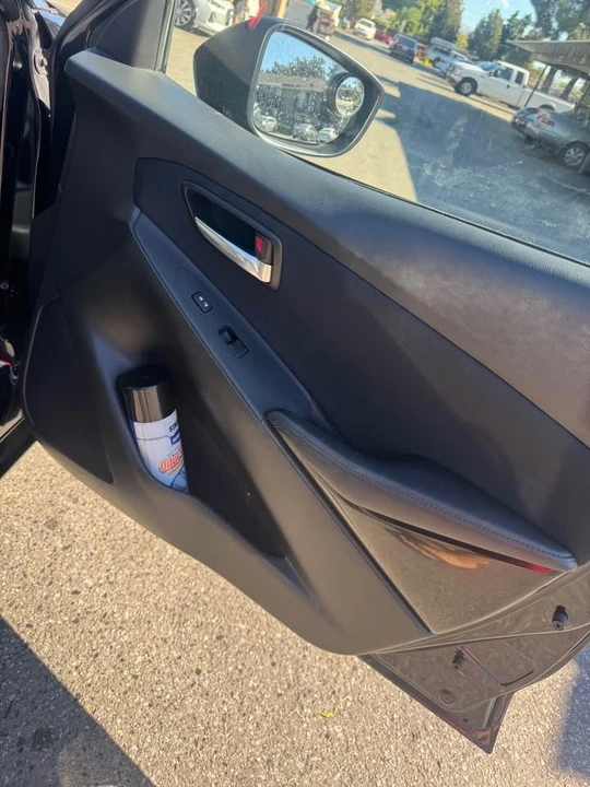 2018 Toyota Yaris - Image 4 of 11