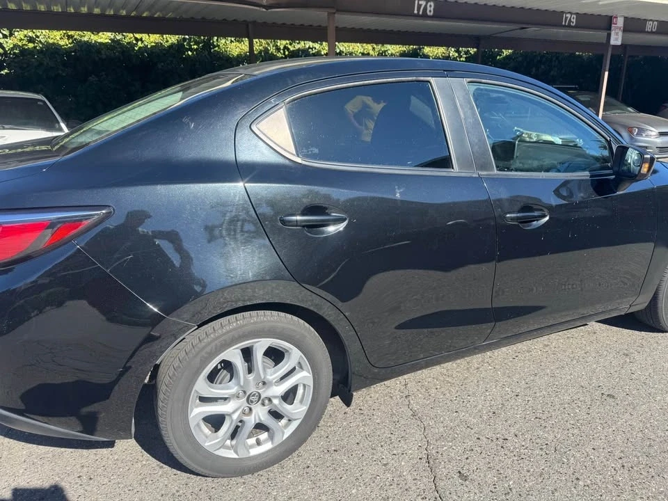 2018 Toyota Yaris - Image 8 of 11