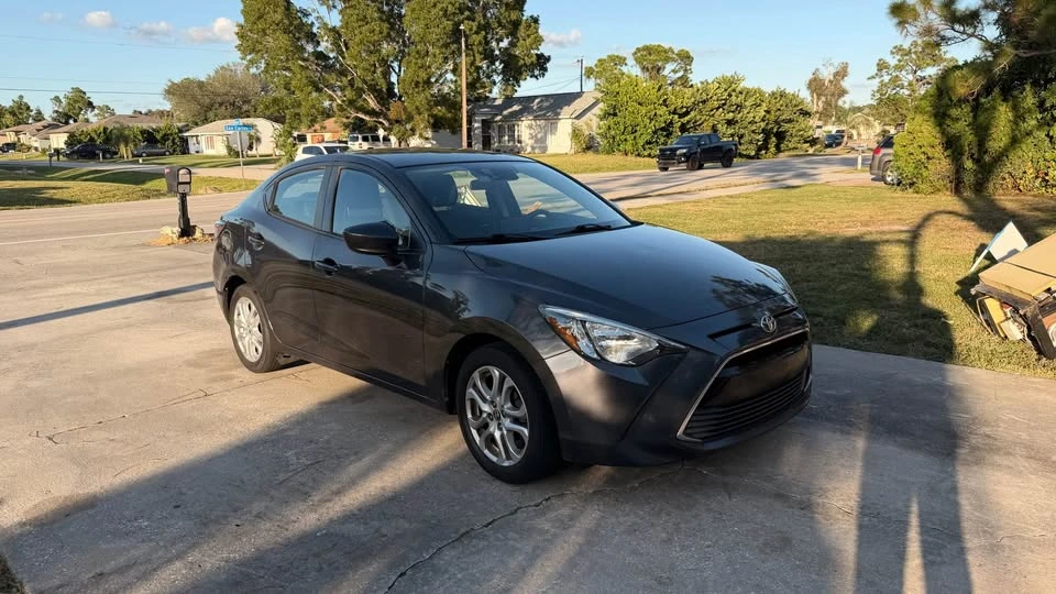 2018 Toyota Yaris - Image 2 of 2