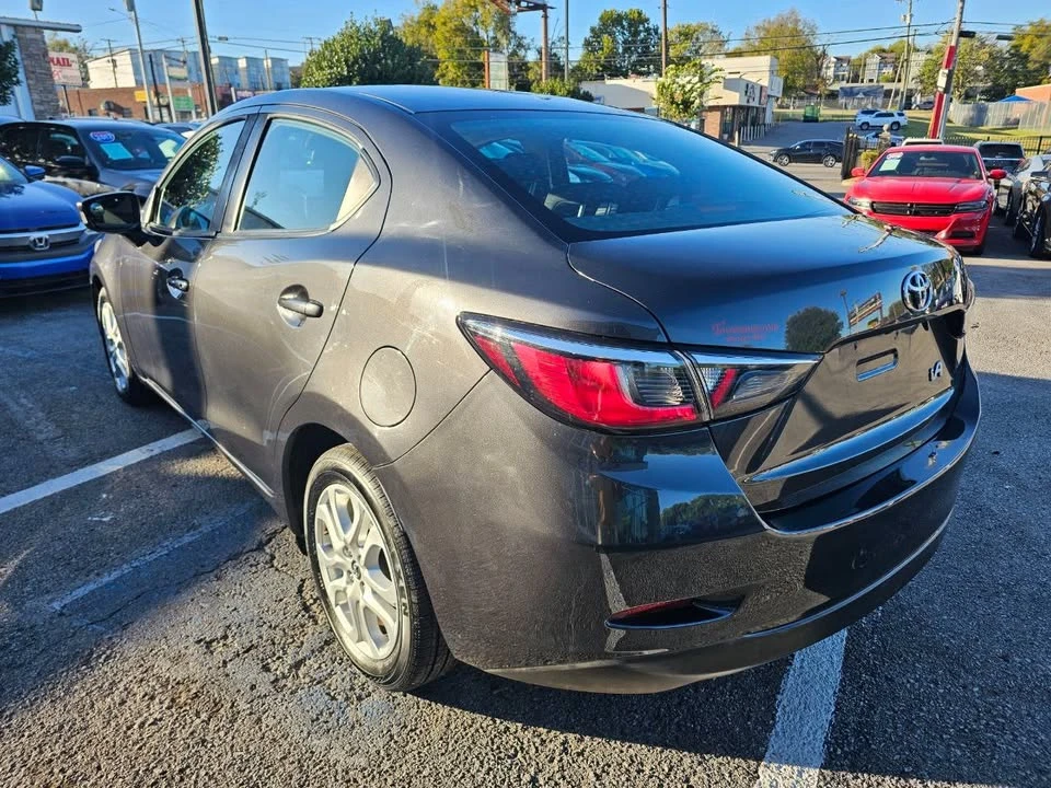 2018 Toyota Yaris - Image 3 of 18