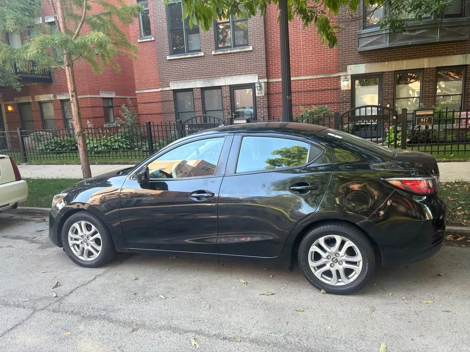 2018 Toyota Yaris - Image 3 of 5