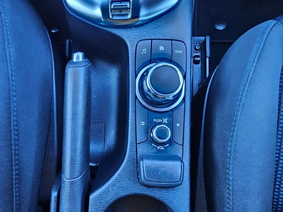 2018 Toyota Yaris - Image 15 of 18