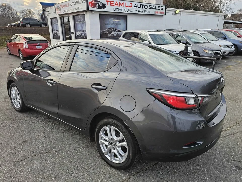 2018 Toyota Yaris - Image 2 of 20