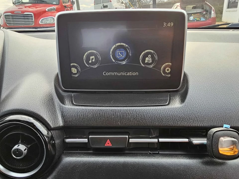 2018 Toyota Yaris - Image 15 of 20