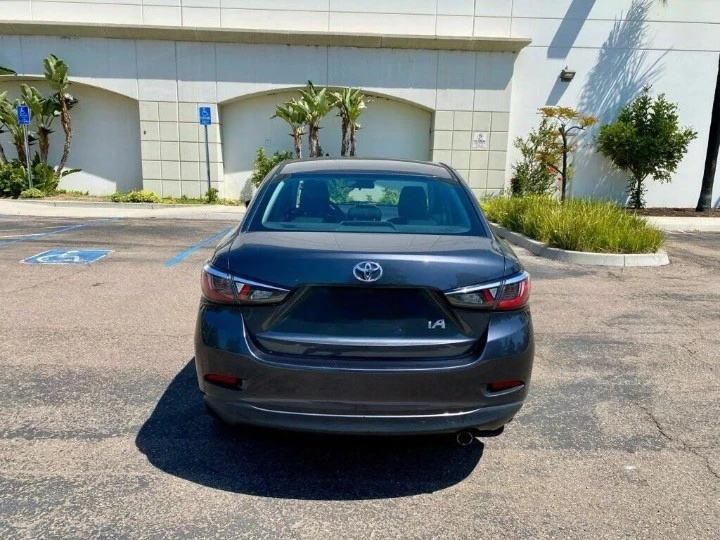 2018 Toyota Yaris - Image 5 of 18