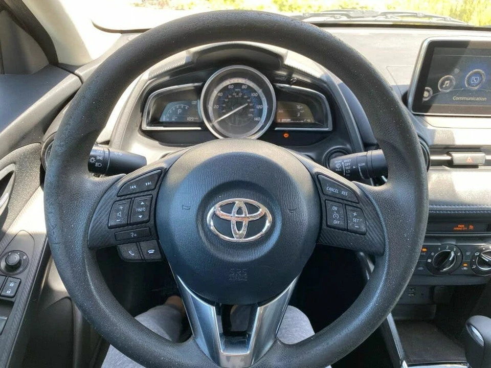 2018 Toyota Yaris - Image 13 of 18