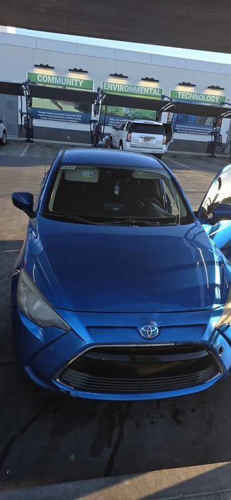 2018 Toyota Yaris - Image 4 of 9