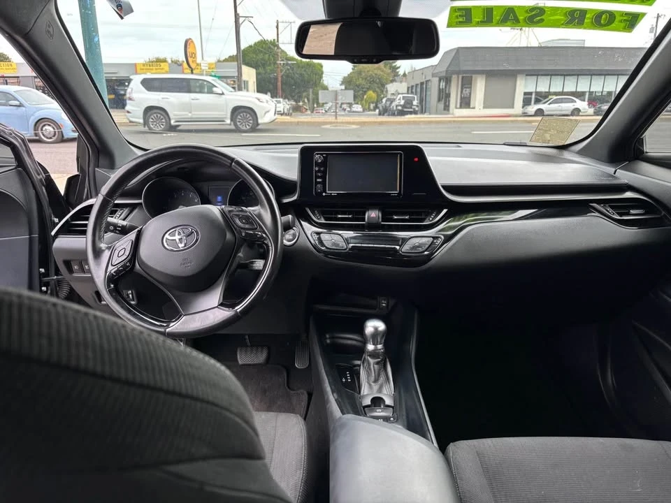 2018 Toyota C-HR - Image 7 of 9