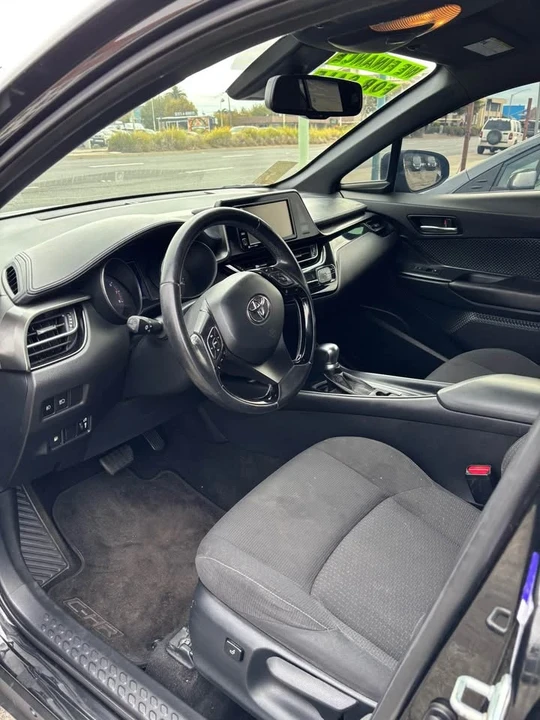 2018 Toyota C-HR - Image 6 of 9