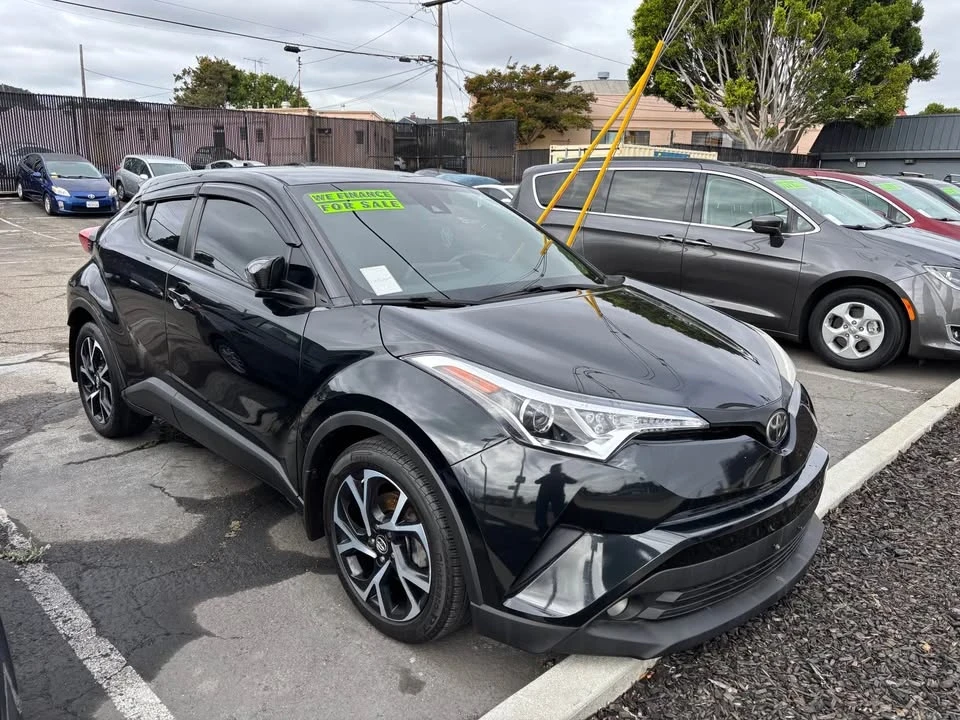 2018 Toyota C-HR - Image 2 of 9
