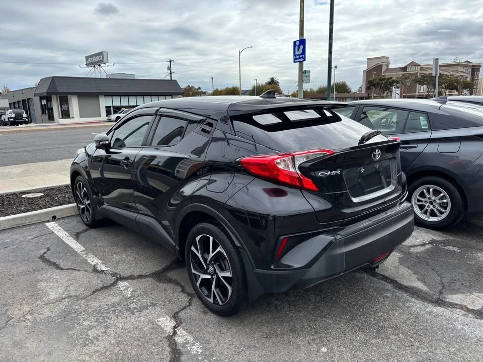 2018 Toyota C-HR - Image 4 of 9