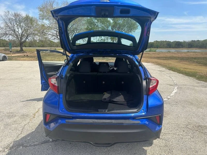 2018 Toyota C-HR - Image 10 of 11