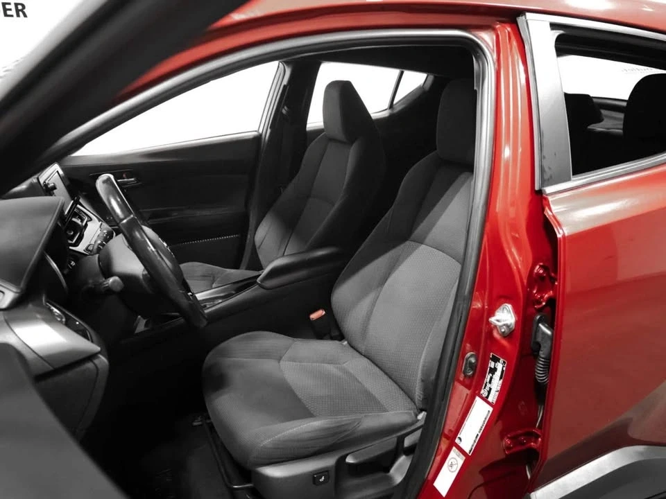 2018 Toyota C-HR - Image 6 of 12