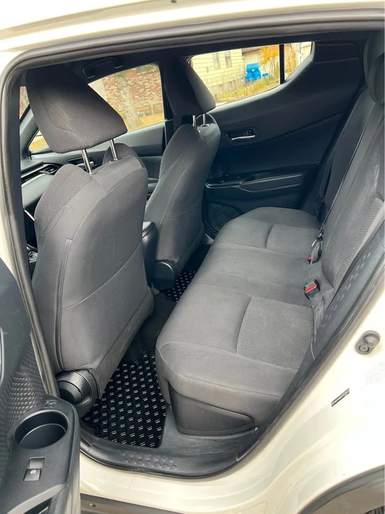 2018 Toyota C-HR - Image 8 of 14