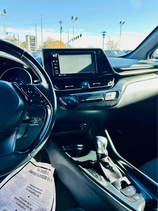 2018 Toyota C-HR - Image 7 of 9