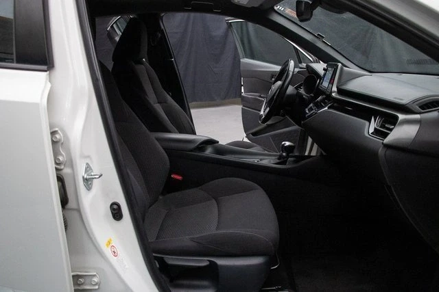 2018 Toyota C-HR - Image 15 of 20