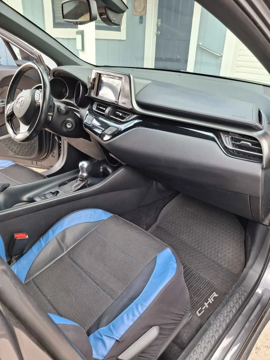 2018 Toyota C-HR - Image 9 of 10