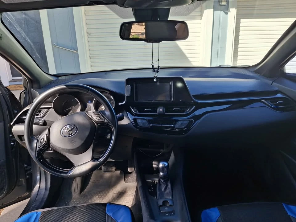 2018 Toyota C-HR - Image 5 of 10