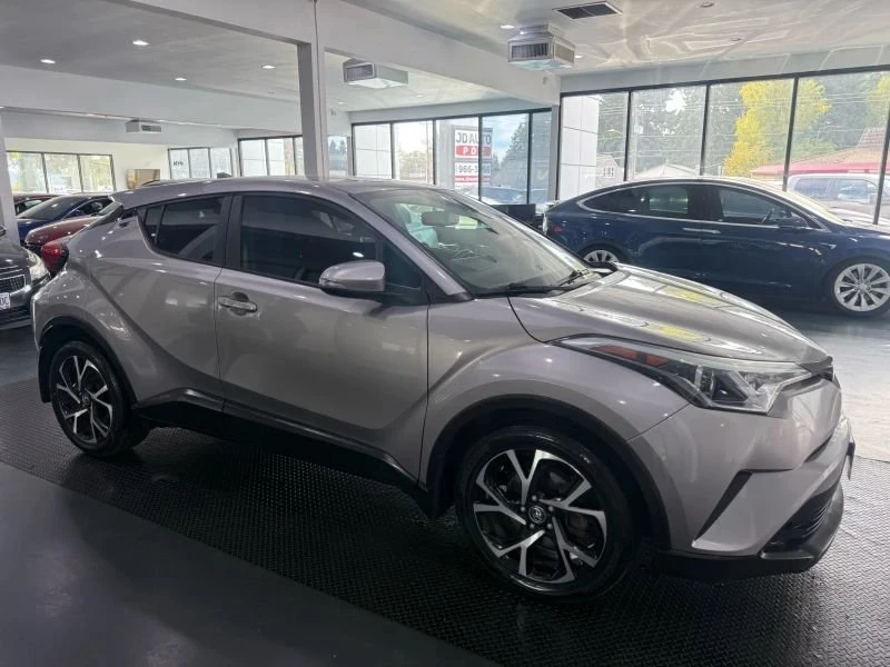2018 Toyota C-HR - Image 9 of 18