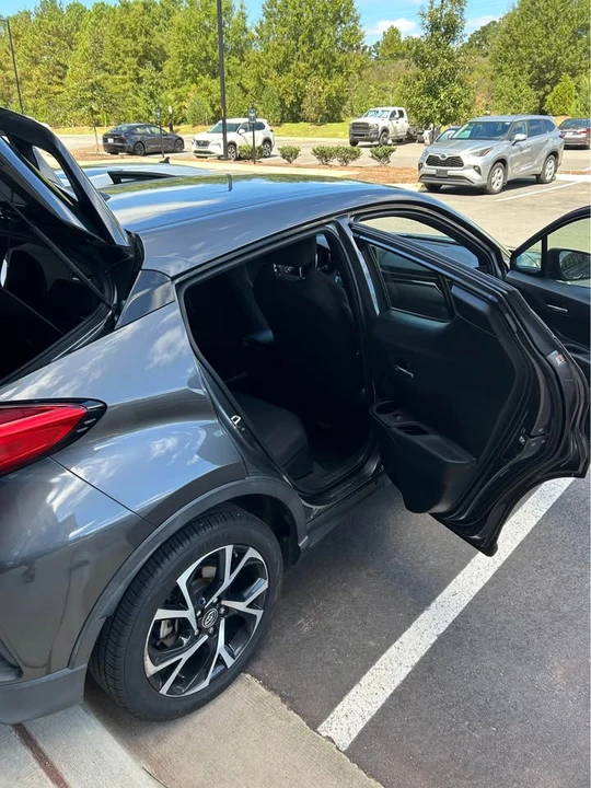 2018 Toyota C-HR - Image 9 of 18