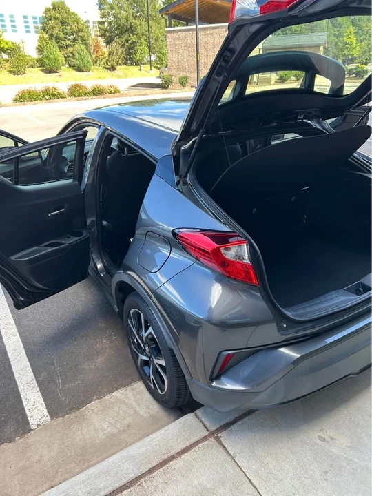 2018 Toyota C-HR - Image 11 of 18