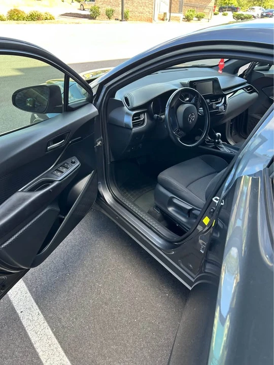 2018 Toyota C-HR - Image 13 of 18