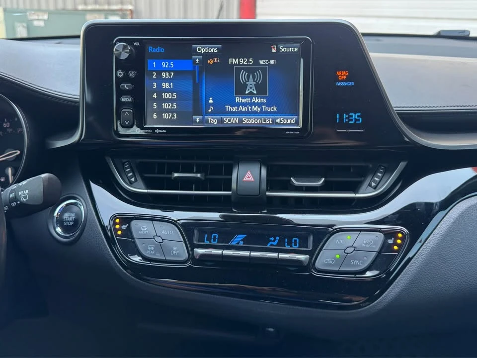 2018 Toyota C-HR - Image 9 of 19