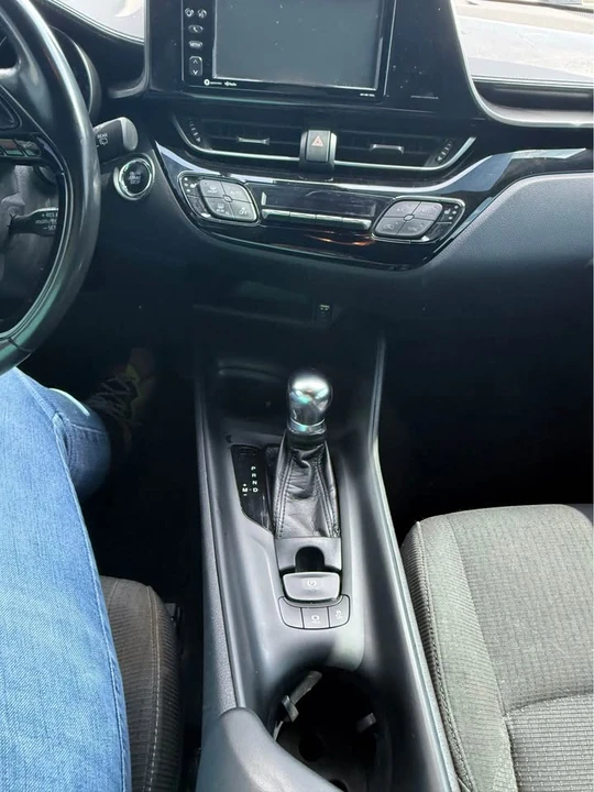 2018 Toyota C-HR - Image 13 of 14