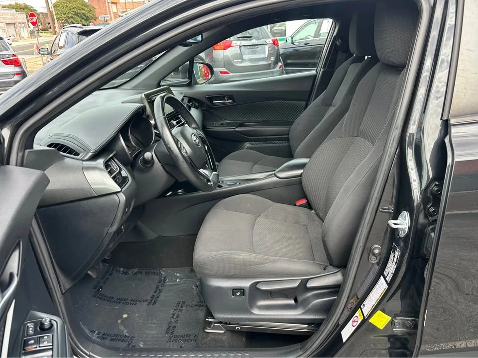 2018 Toyota C-HR - Image 8 of 19