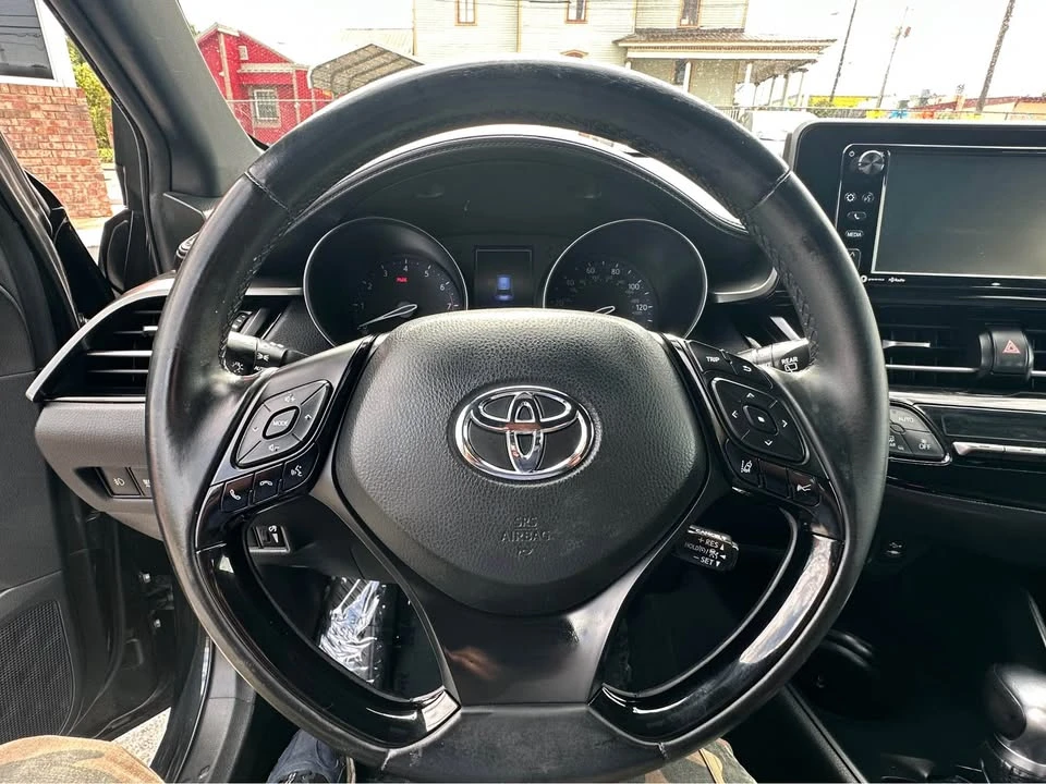 2018 Toyota C-HR - Image 17 of 19
