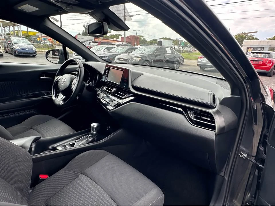 2018 Toyota C-HR - Image 14 of 19