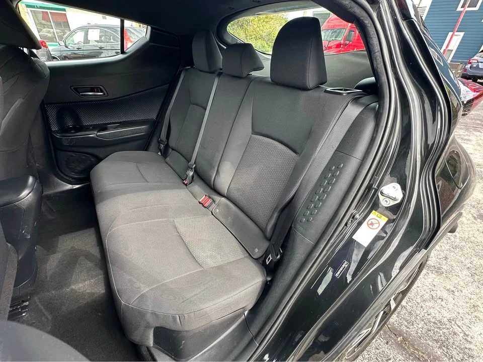 2018 Toyota C-HR - Image 10 of 19