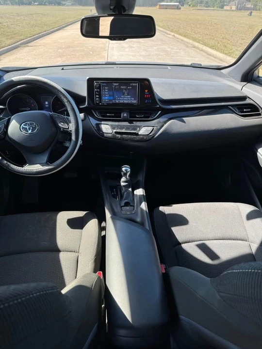 2018 Toyota C-HR - Image 8 of 16