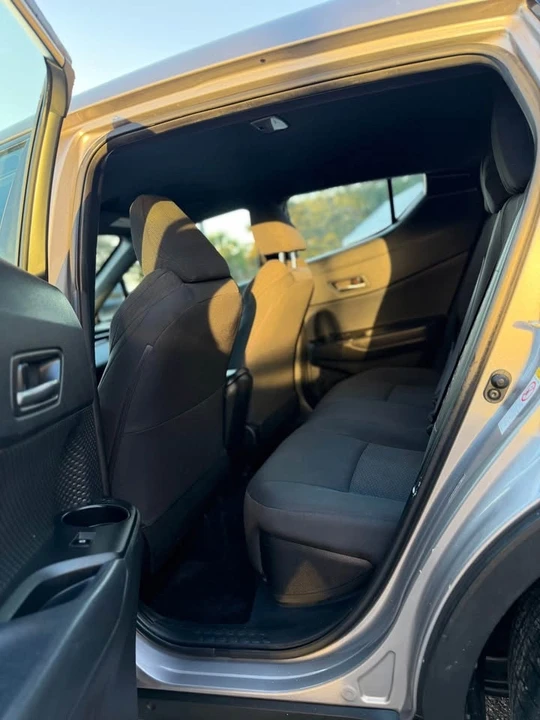 2018 Toyota C-HR - Image 11 of 17
