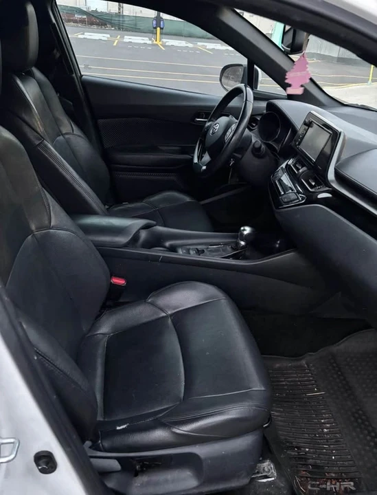 2018 Toyota C-HR - Image 5 of 9