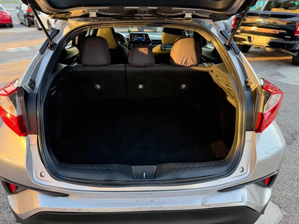2018 Toyota C-HR - Image 16 of 17