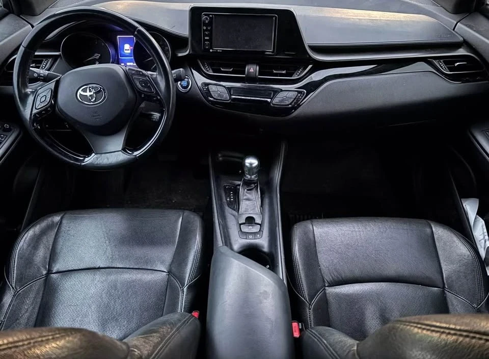 2018 Toyota C-HR - Image 6 of 9