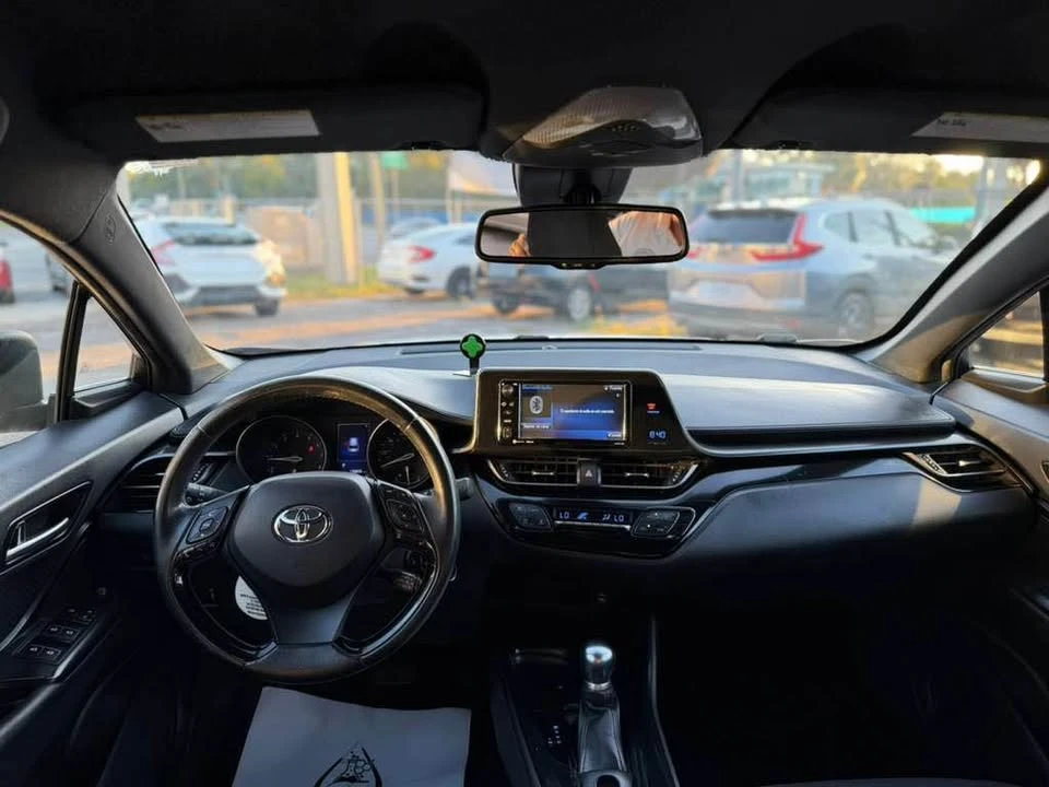 2018 Toyota C-HR - Image 16 of 17