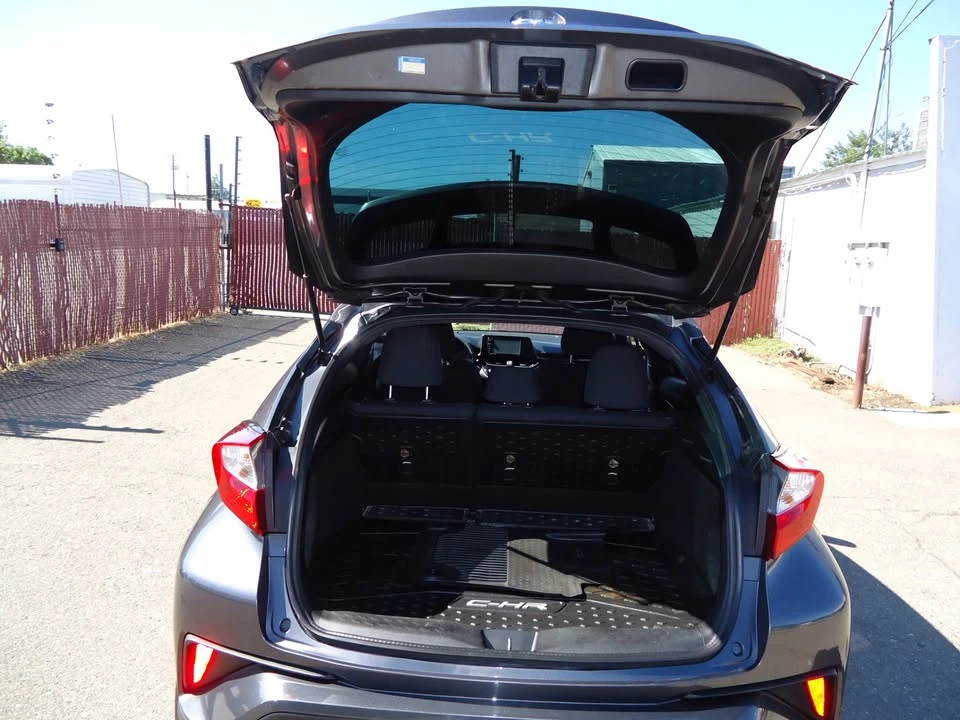 2018 Toyota C-HR - Image 13 of 18