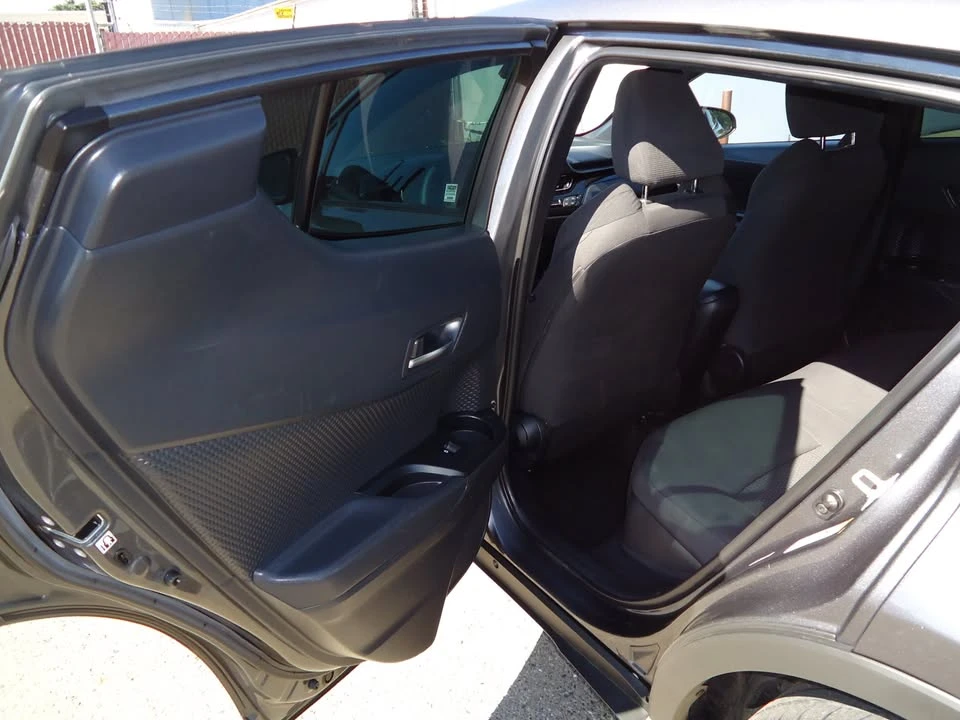 2018 Toyota C-HR - Image 7 of 18