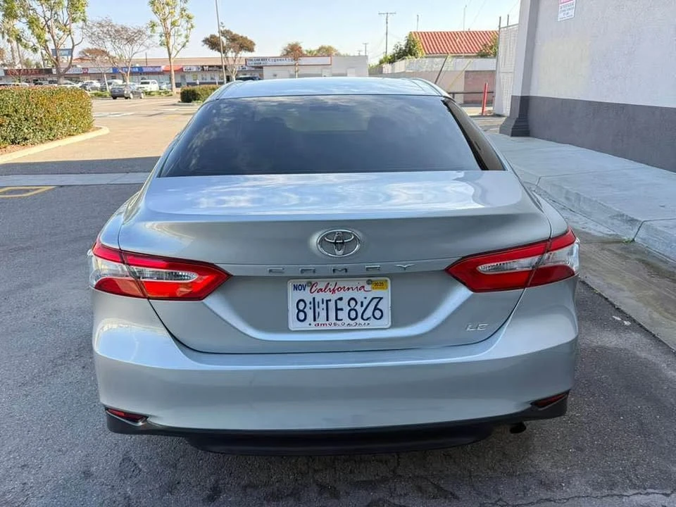 2018 Toyota Camry 8th Gen - Image 4 of 11
