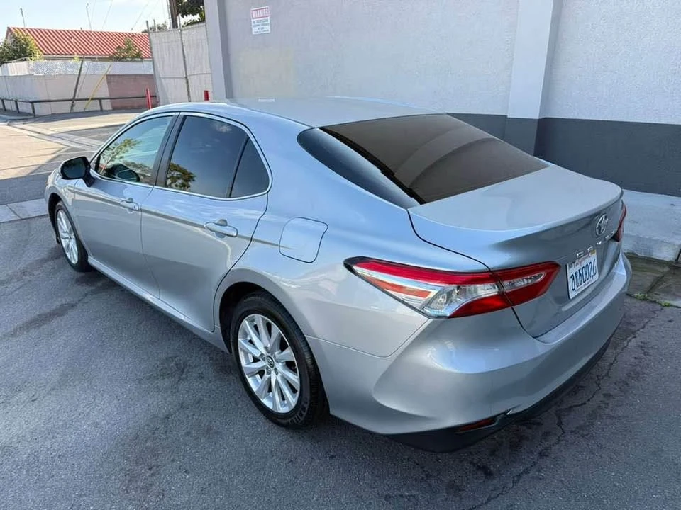 2018 Toyota Camry 8th Gen - Image 5 of 11