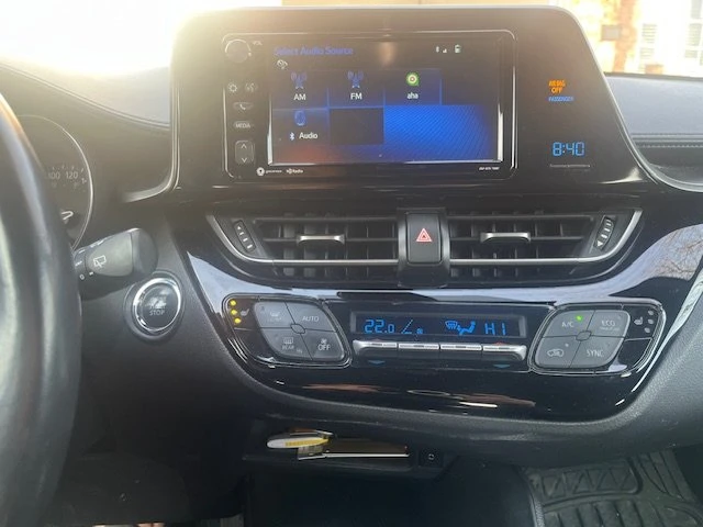 2018 Toyota C-HR - Image 7 of 8