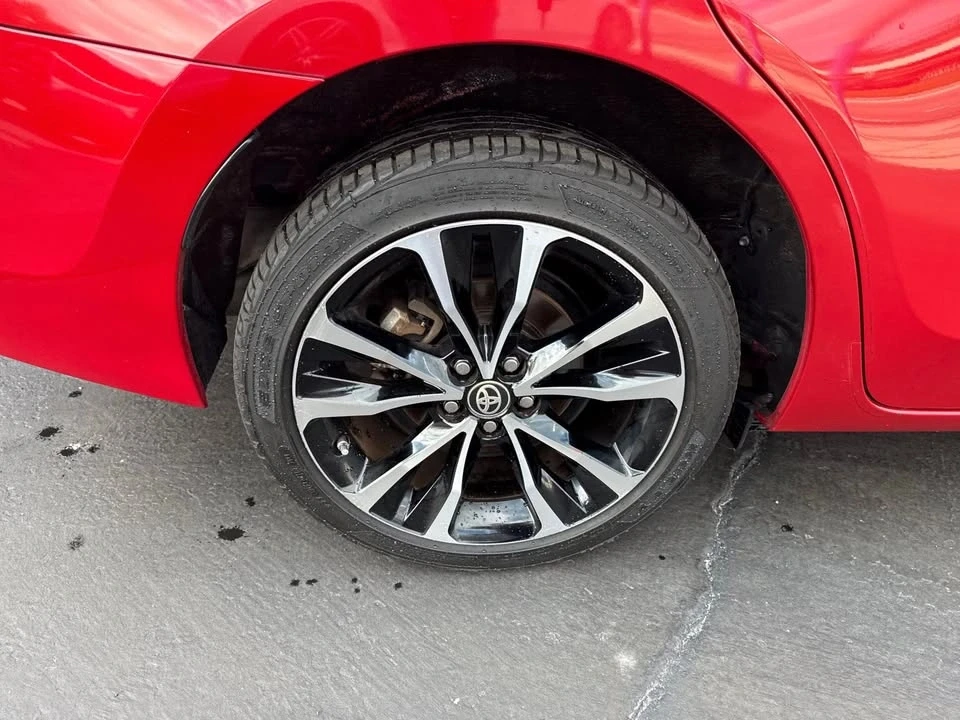 2018 Toyota Corolla 11th Gen - Image 13 of 20