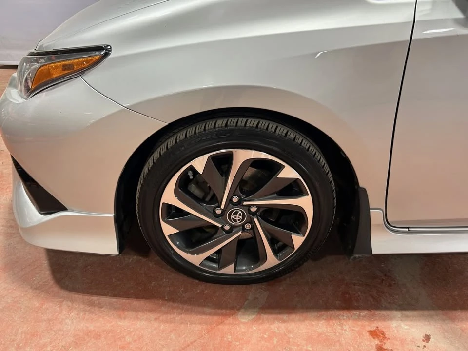 2018 Toyota Corolla 11th Gen - Image 3 of 17