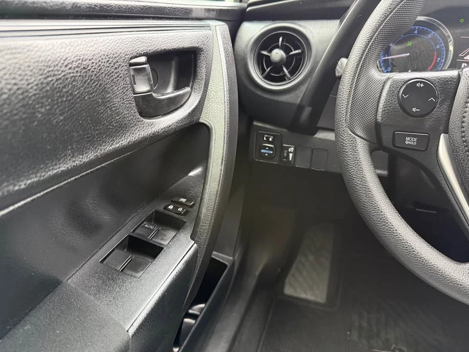 2018 Toyota Corolla 11th Gen - Image 18 of 20