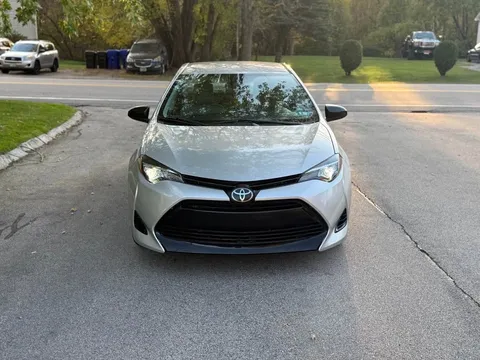 2018 Toyota Corolla 11th Gen - Image 4 of 14