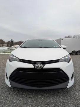2018 Toyota Corolla 11th Gen - Image 2 of 20