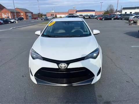 2018 Toyota Corolla 11th Gen - Image 2 of 13