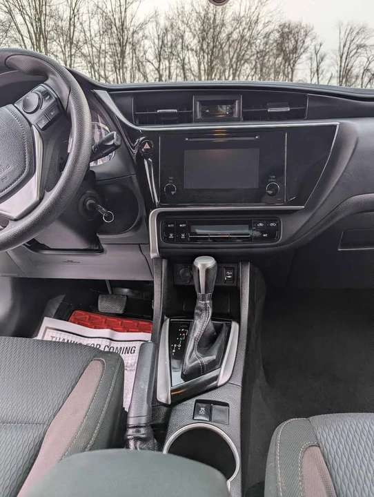 2018 Toyota Corolla 11th Gen - Image 11 of 20